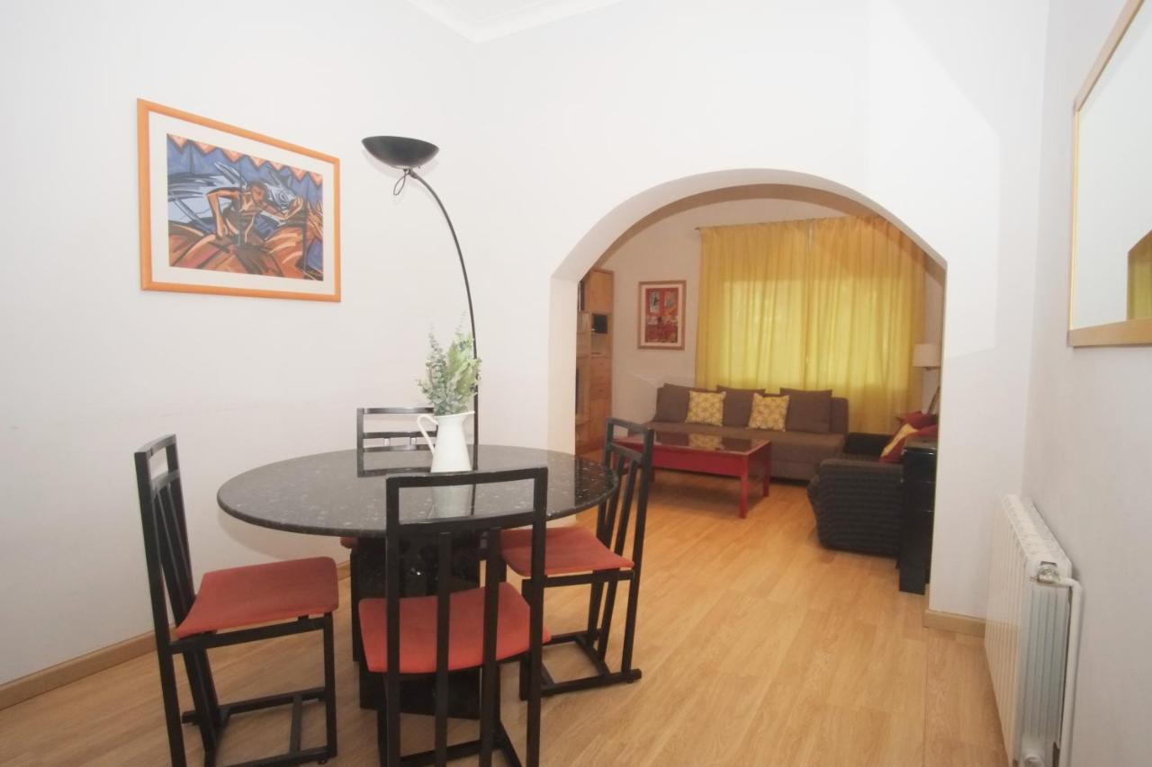 Lovely Apartment At Park Guell Barcellona Esterno foto