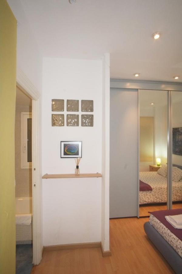 Lovely Apartment At Park Guell Barcellona Esterno foto